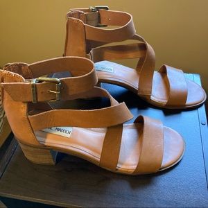 Steve Madden Raeleen Cognac Lea Sandals